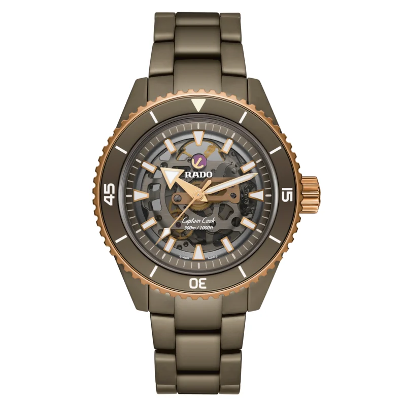 Rado Captain Cook High-Tech Ceramic Skeleton R32150162 43 mm kol saati