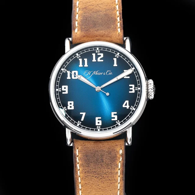 H. Moser & Cie. - Moser & Cie. 8200-1201 Heritage Centre Seconds Funky Blue 210009N32823 k