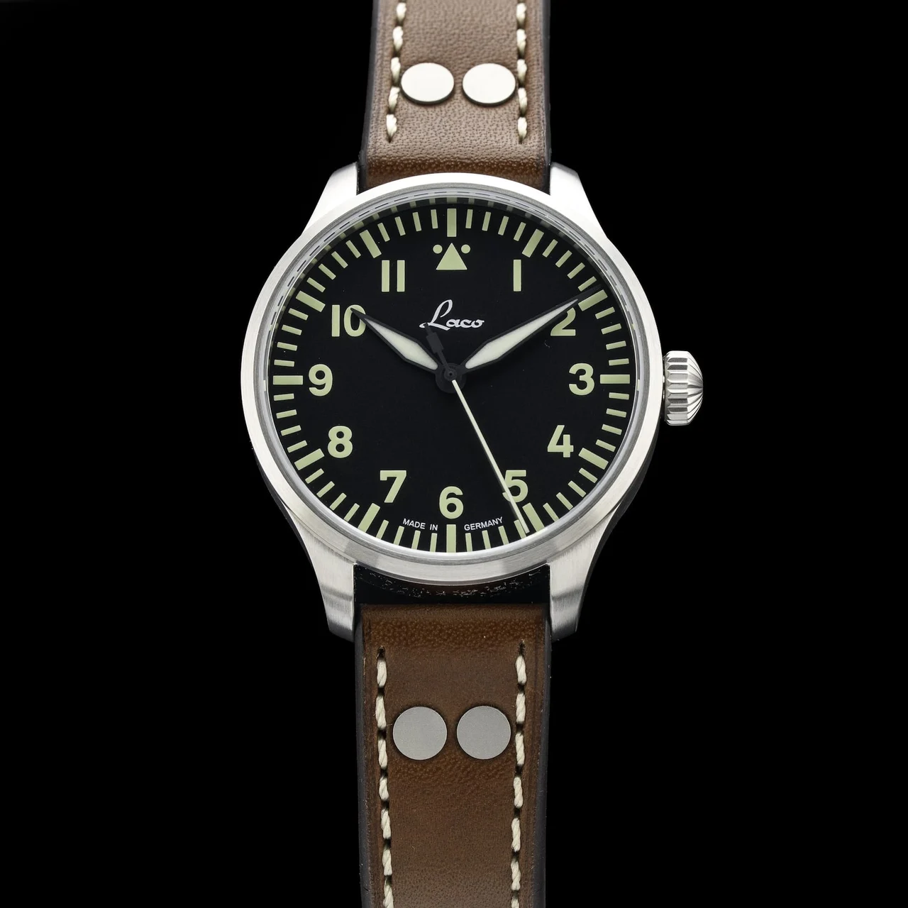 Laco Pilot Augsburg 39mm 861988 210009N37840 39 mm kol saati