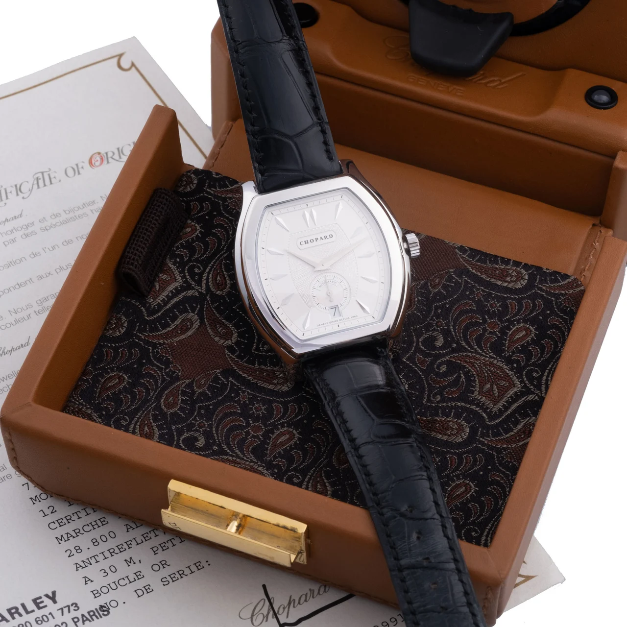 Chopard CHOPARD, REF. 16/2267, L.U.C. TONNEAU, WHITE GOLD kol saati