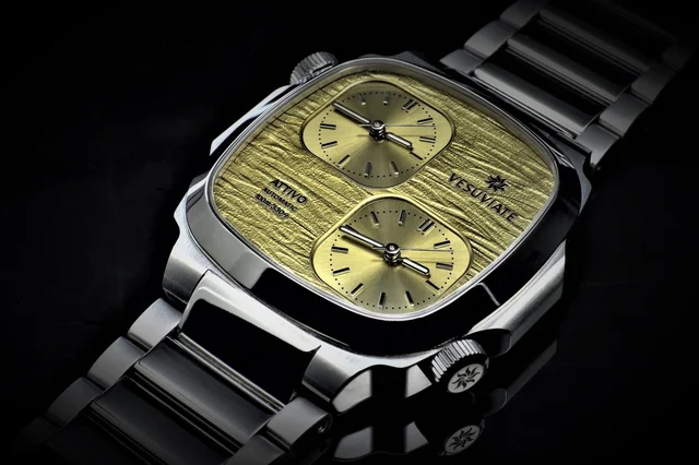 Vesuviate Attivo-Duplex Yellow Gold kol saati