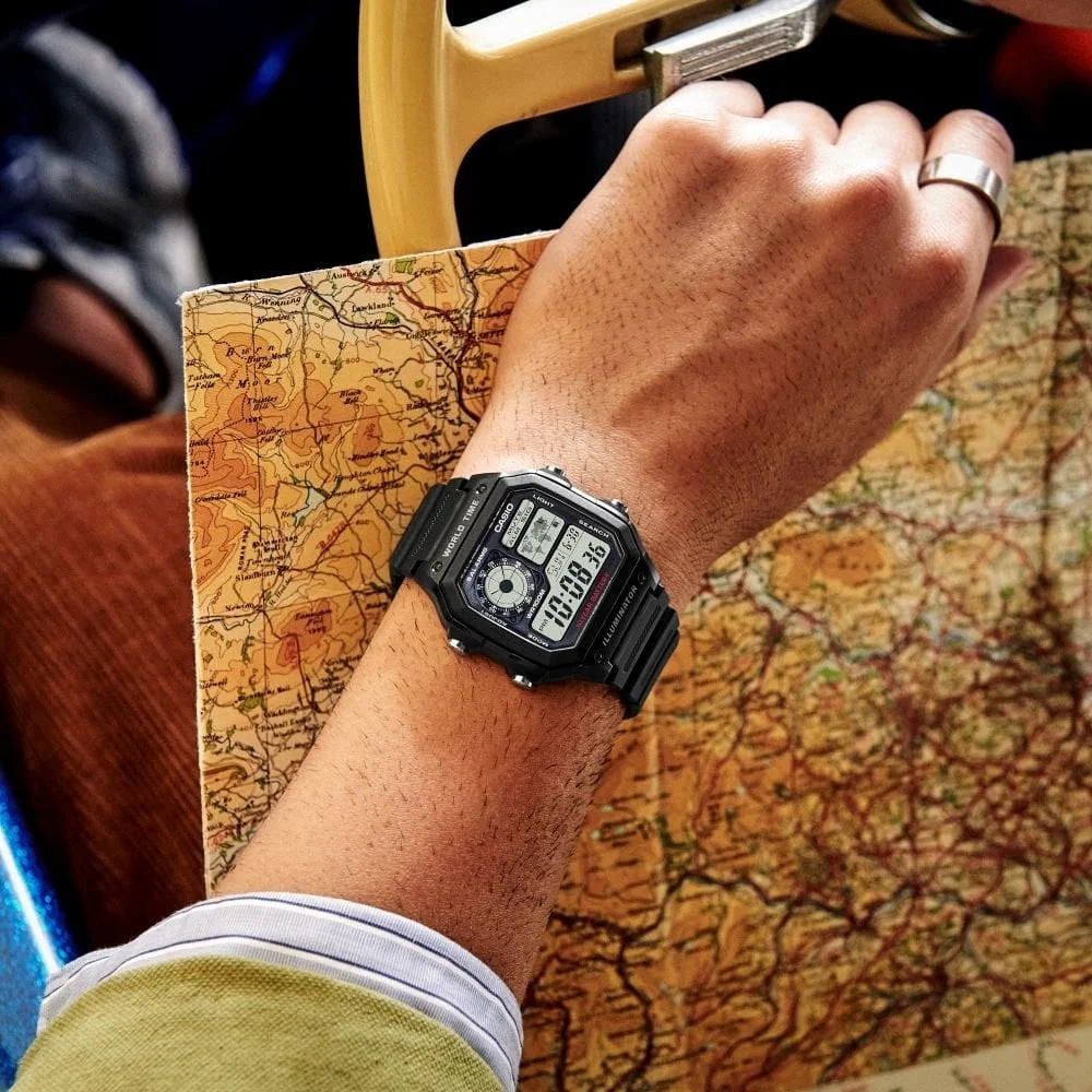 Casio Standart AE-1200WH-1AVDF 42.1 mm kol saati