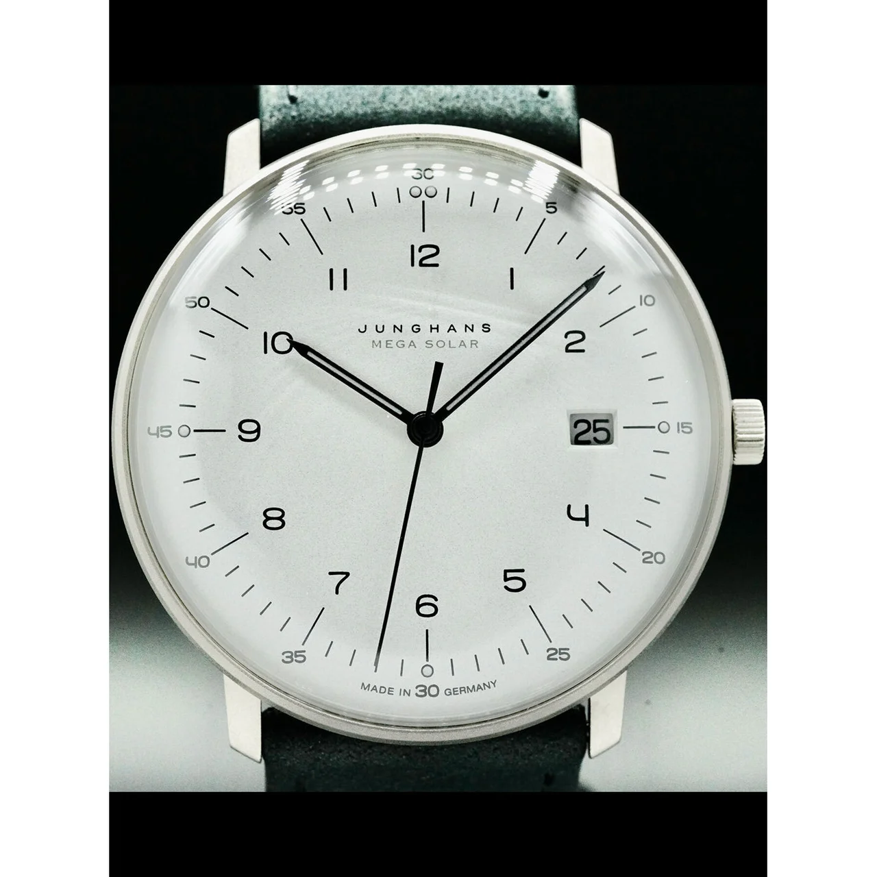Junghans Max Bill Mega Solar 210000028027 38 mm kol saati