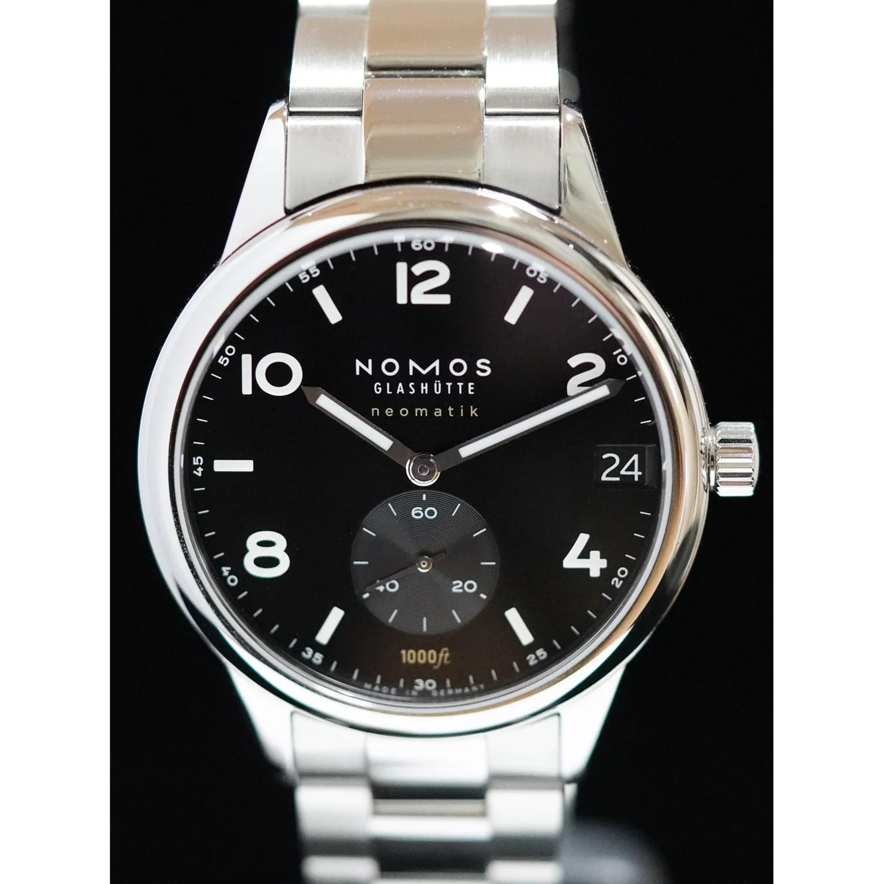 NOMOS Glashütte Sport Neomatik 42mm Date Black 210009N32303 42 mm kol saati