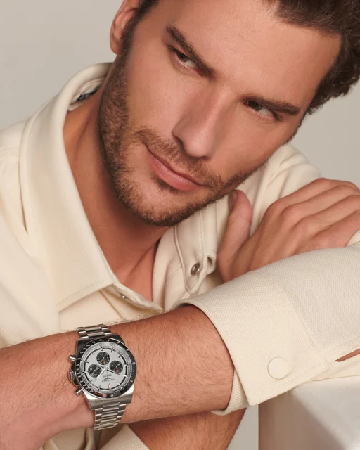 Longines Conquest Chronograph L3.835.4.72.6 kol saati
