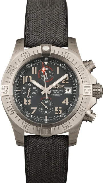 Breitling Avenger Bandit Titanium E1338310/M534 kol saati