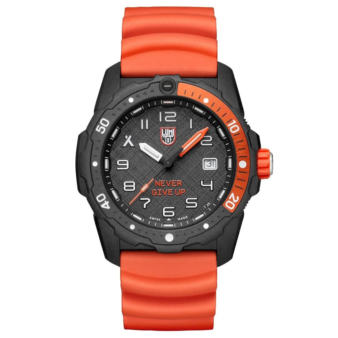 Luminox Bear Grylls Survival XB.3729.NGU 42 mm kol saati