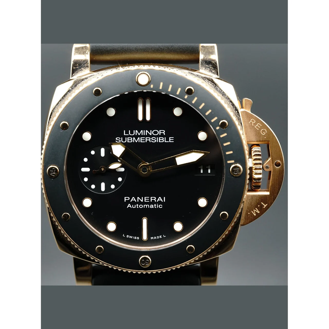 Panerai Submersible 42mm PAM00684 210000019163 42 mm kol saati
