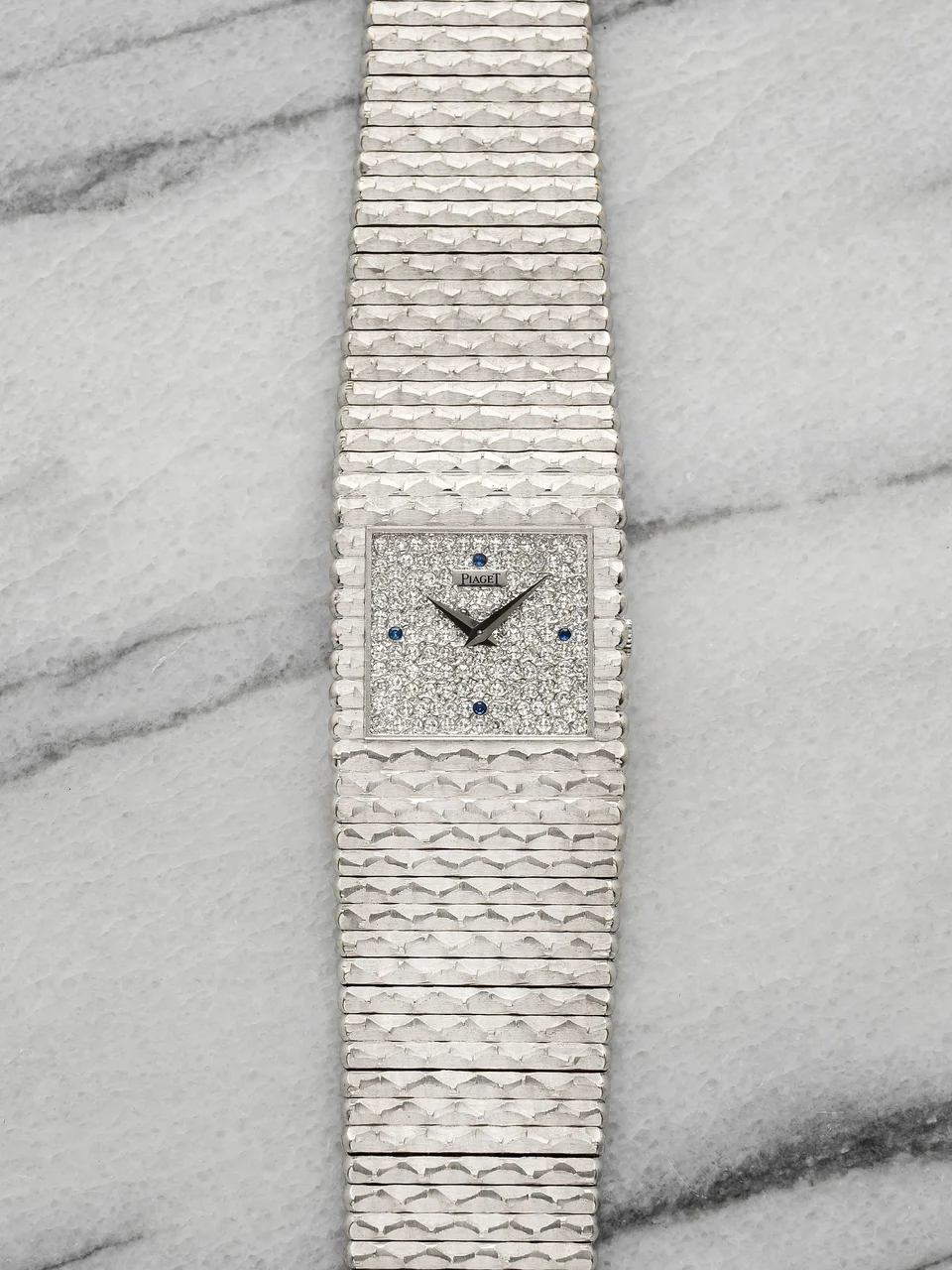 Piaget Piaget 11321 24 mm kol saati