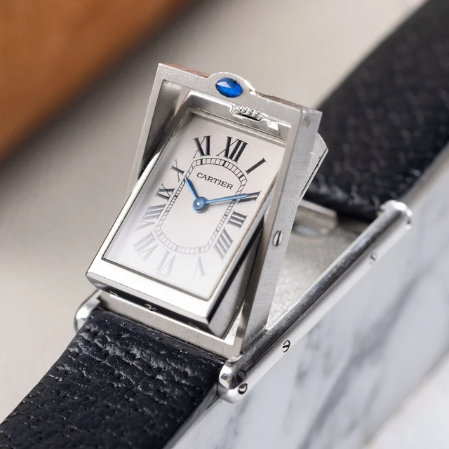 Cartier Basculante W-2304 kol saati