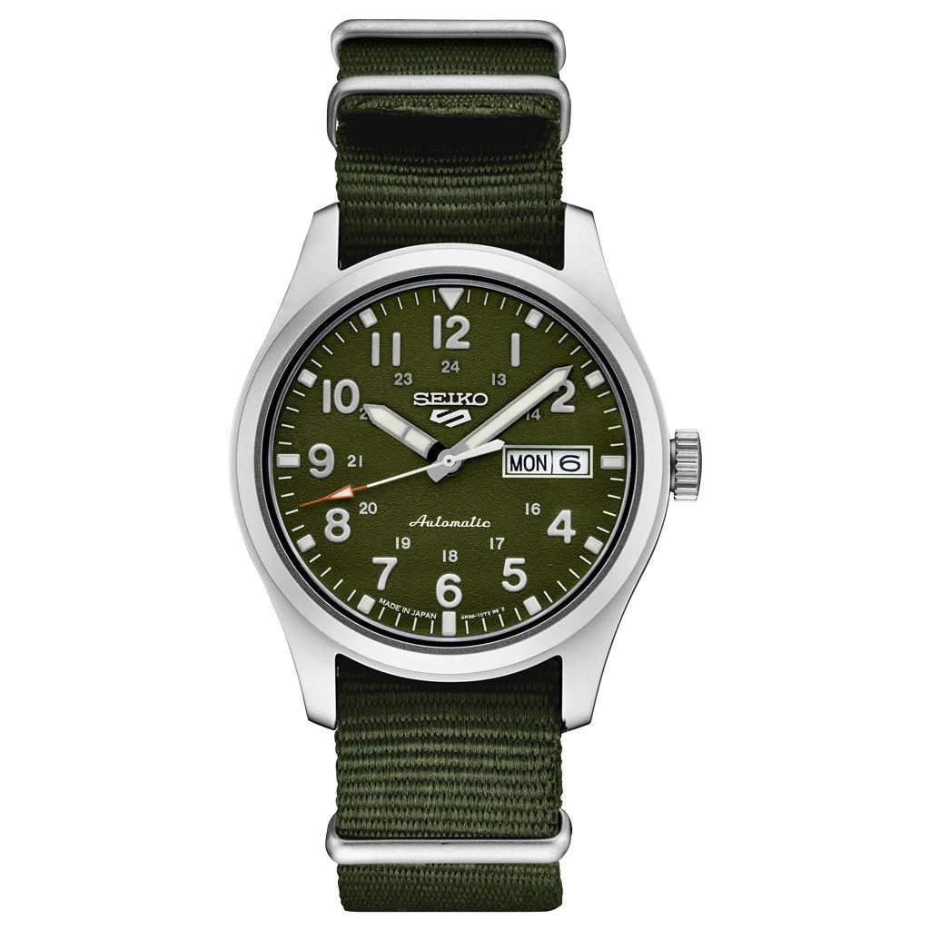 Seiko Sports 24-Jewel Automatic Watch with Green Textured Dial #SRPG33 48 mm kol saati