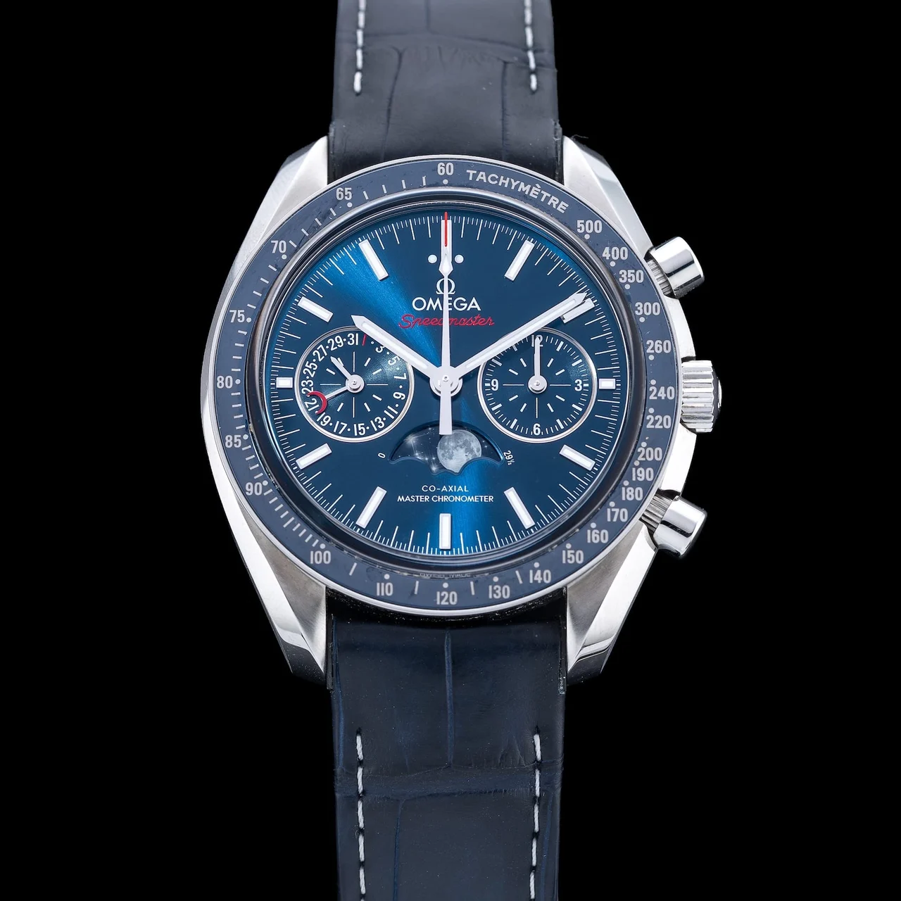 OMEGA Speedmaster Moonwatch Master Chronometer Moonphase 304.33.44.52.03.001 210009N43367 44 mm kol saati