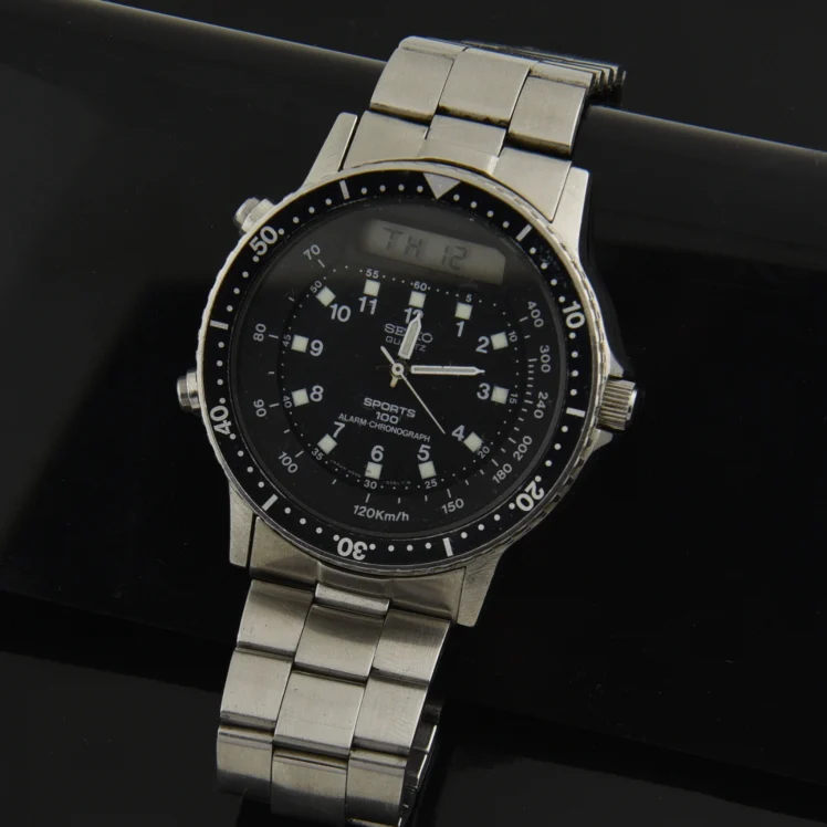 Seiko Hybrid Sports 100 37 mm kol saati