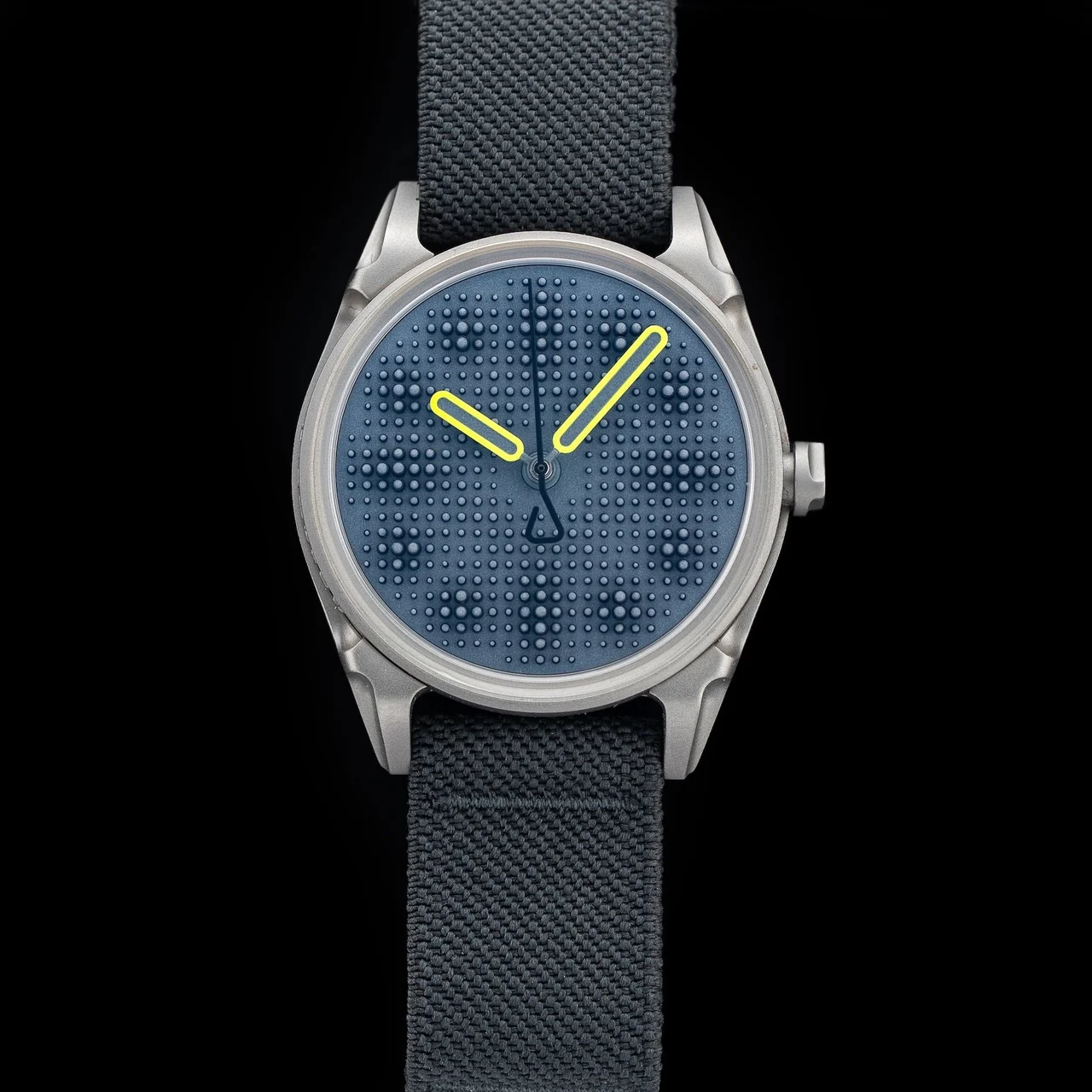 Kollokium Projekt 01 - variant "E2" POC210009N33274 40 mm kol saati