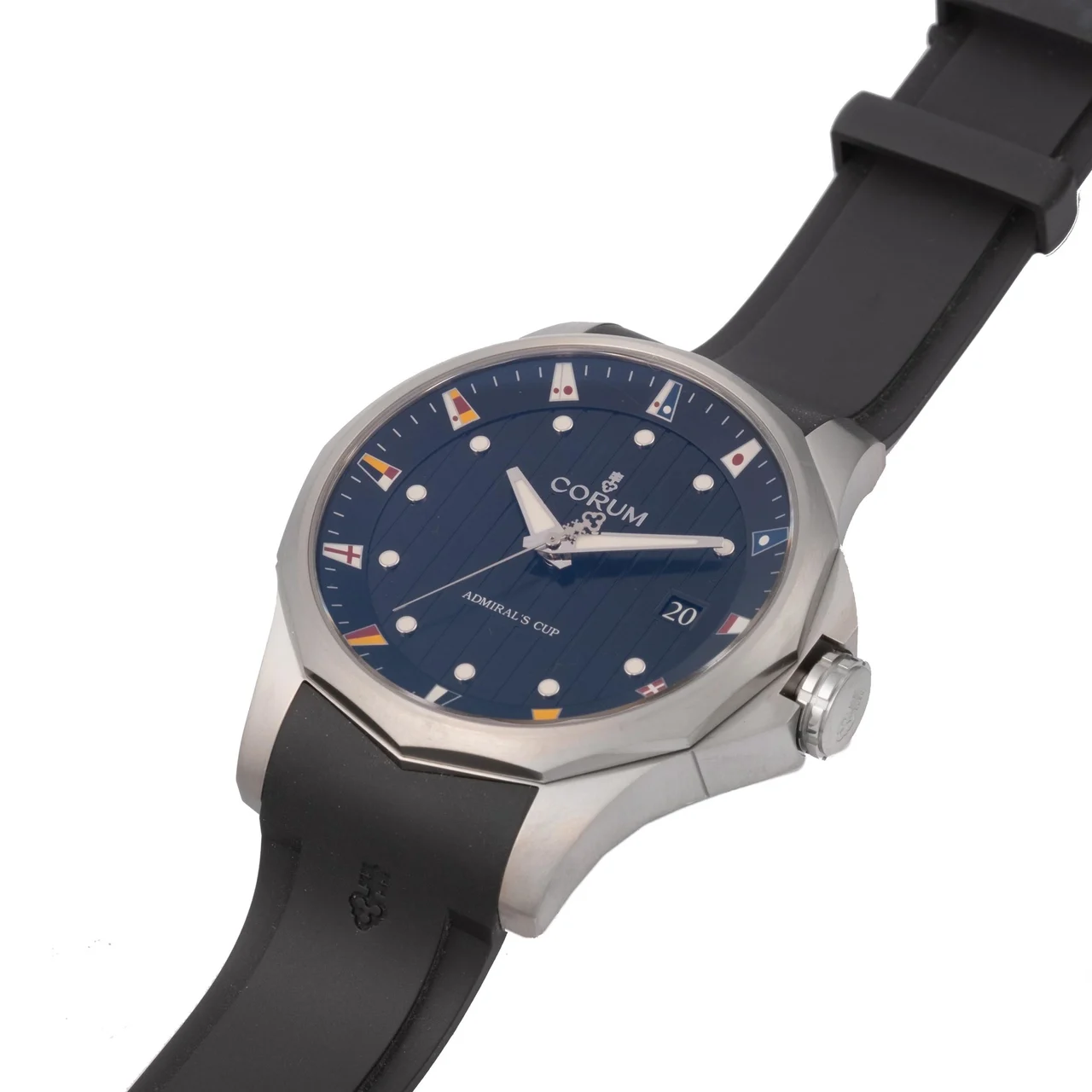 Corum Switzerland 403.100.04/F371AN10 kol saati
