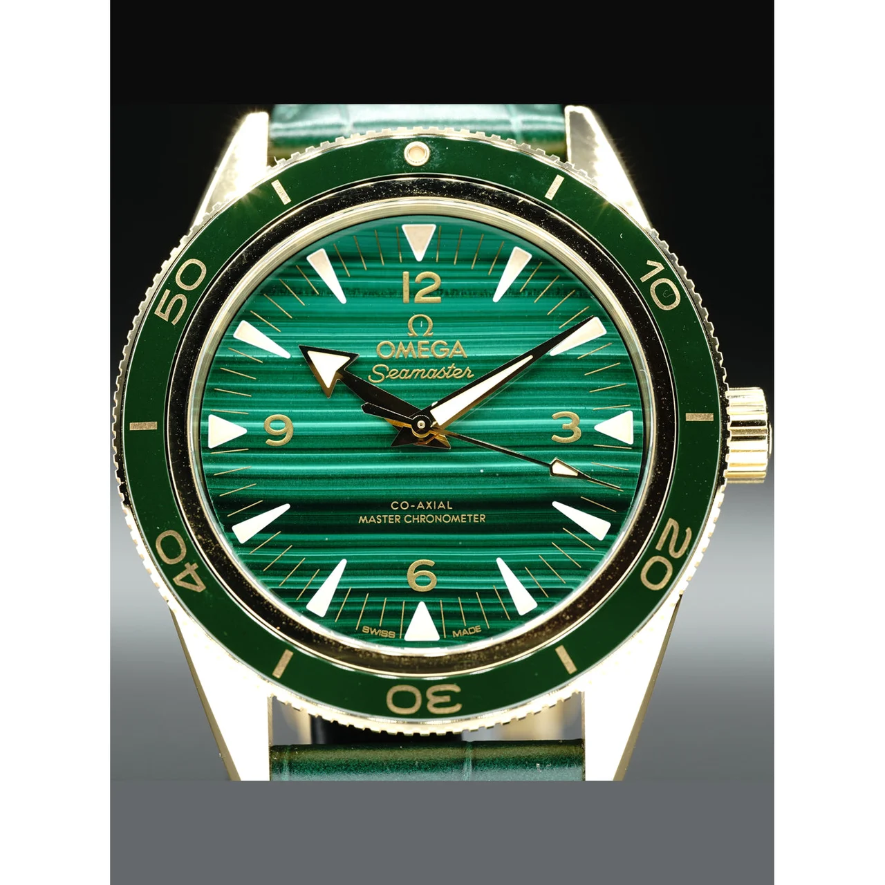 OMEGA Seamaster Yellow Gold Green Chronometer 41mm 234.63.41.21.99.001 210000018770 41 mm kol saati