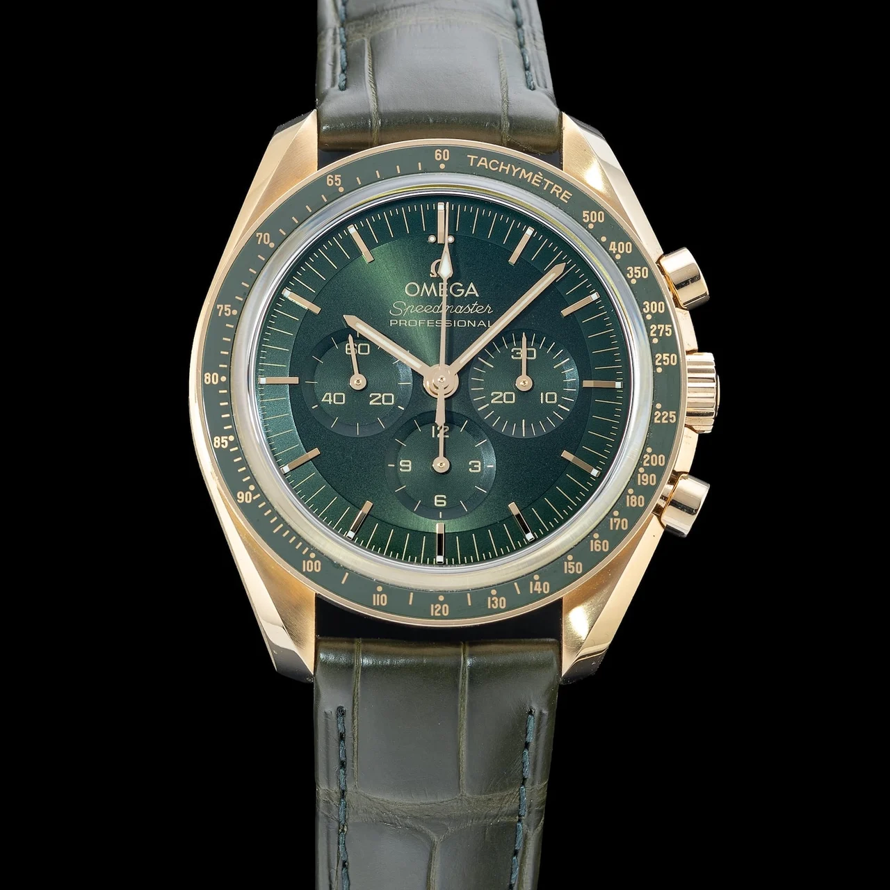 OMEGA Speedmaster Moonwatch Professional Master Chronometer Moonshine Gold Green Dial 310.63.42.50.10.001 210009N41594 42 mm kol saati