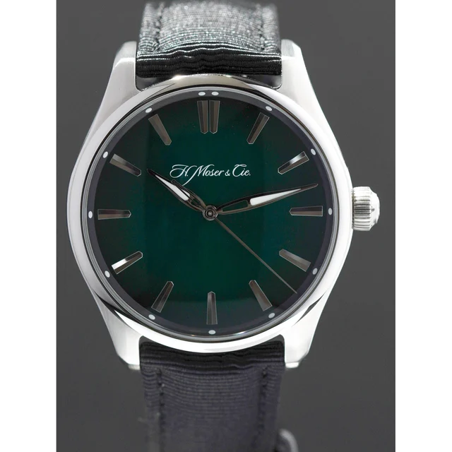 H. Moser & Cie. - Moser & Cie. Pioneer Center Seconds 3200-1202 210009N30648 kol saati