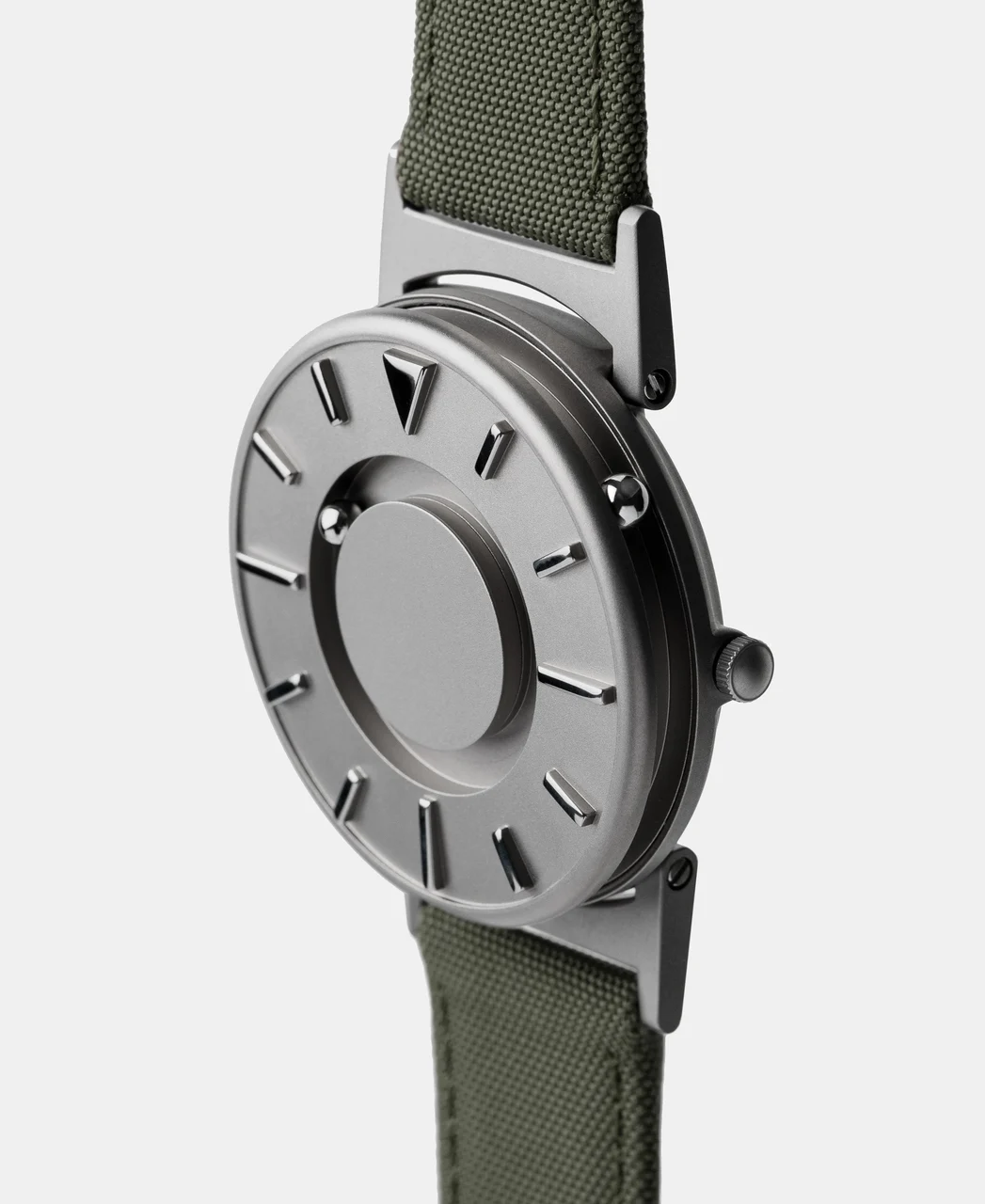Eone Br-c-green 40 mm kol saati