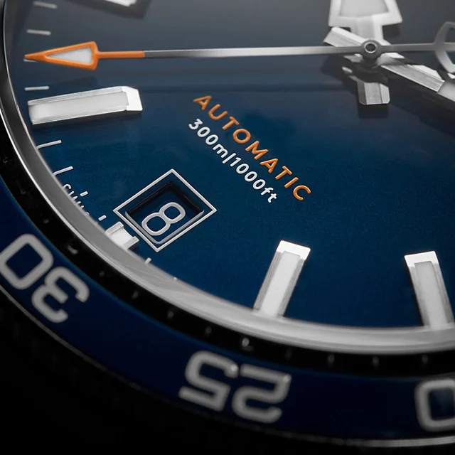 Christopher Ward Trident Pro 300 C60-38ADA31S0BB1-B1 kol saati