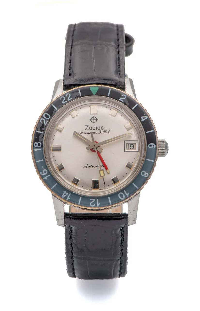 Zodiac Ref. 752-834 B, elf-winding, centre-seconds, date, AM-PM indication, two-time zone, silver dial, “Aerospace GMT”; stainless steel kol saati