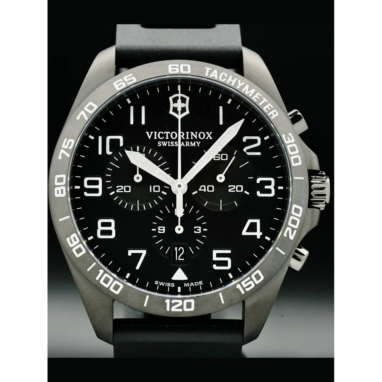 Victorinox FieldForce Chronograph 241926.1 210000015874 42 mm kol saati
