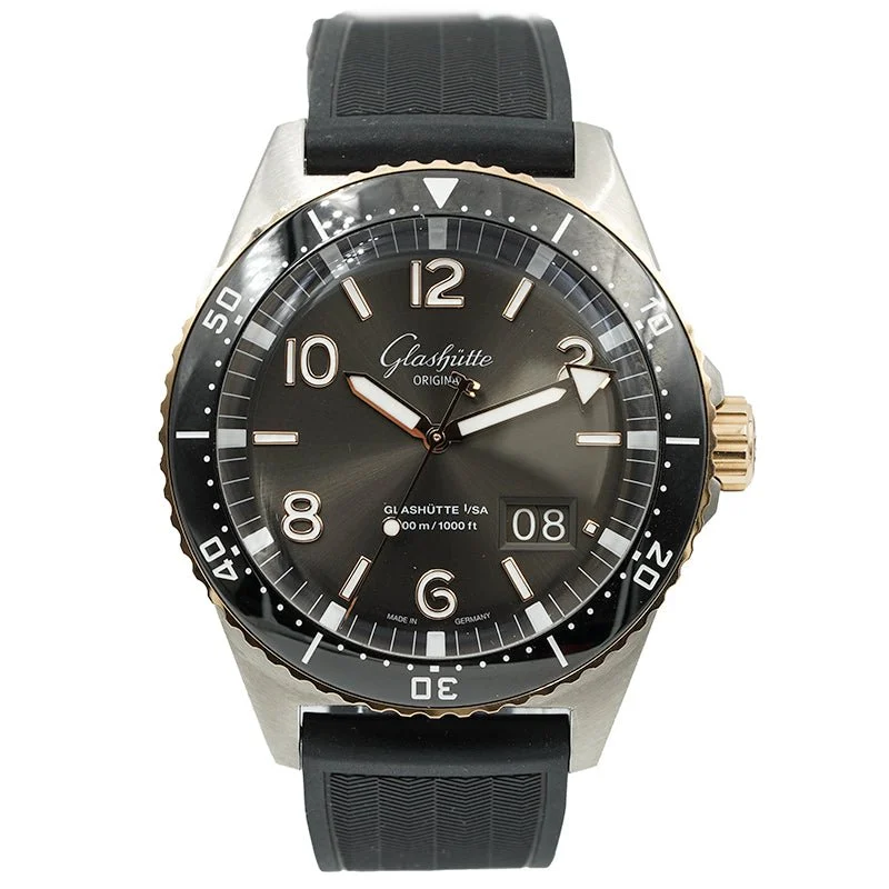Glashutte Original SeaQ 235120 43 mm kol saati