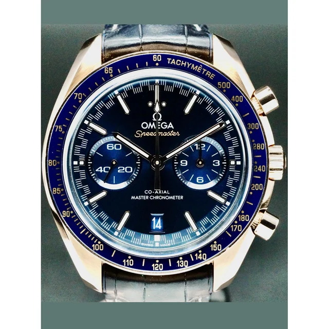 OMEGA Speedmaster Racing Master Chronometer Sedna Gold 210000067671 kol saati