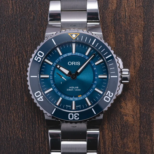 Oris Aquis 01 743 7734 4185 kol saati