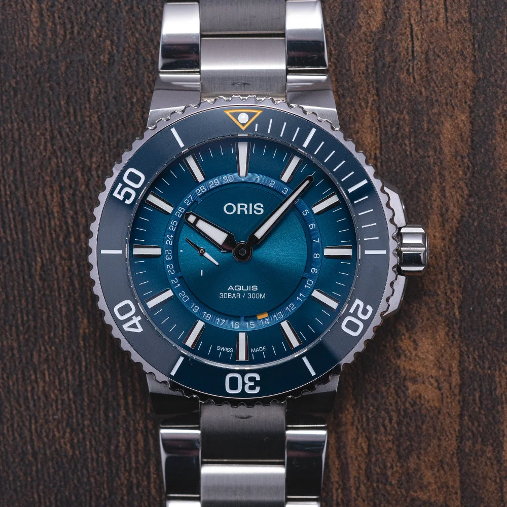 Oris Aquis 01 743 7734 4185 44 mm kol saati