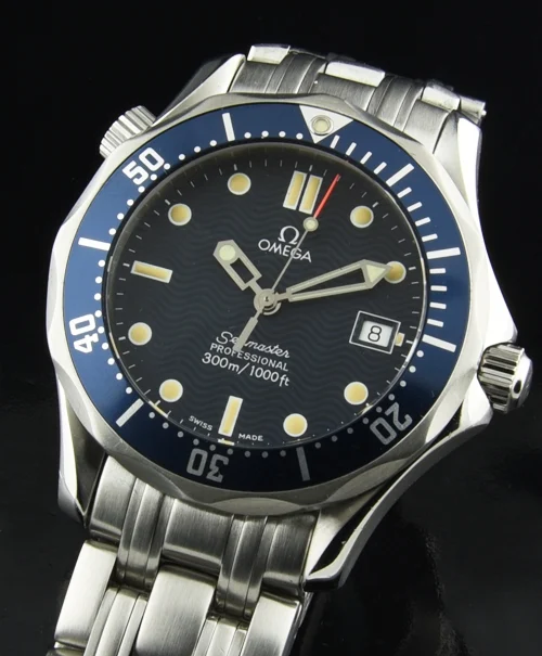 OMEGA James Bond Quartz Diver’s Watch 36 mm kol saati