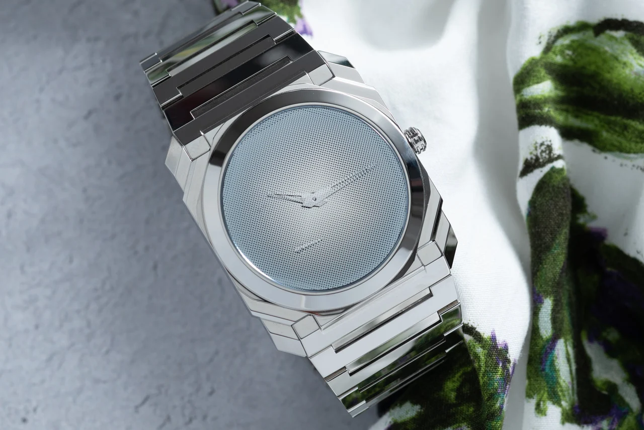 Bulgari Octo Finissimo 40991759 40 mm kol saati