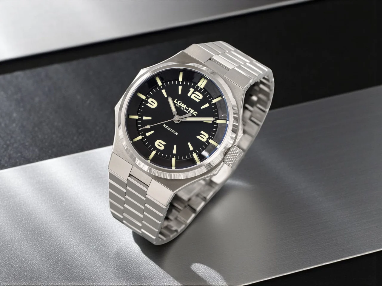LÜM-TEC Watches LTE2 42 mm kol saati