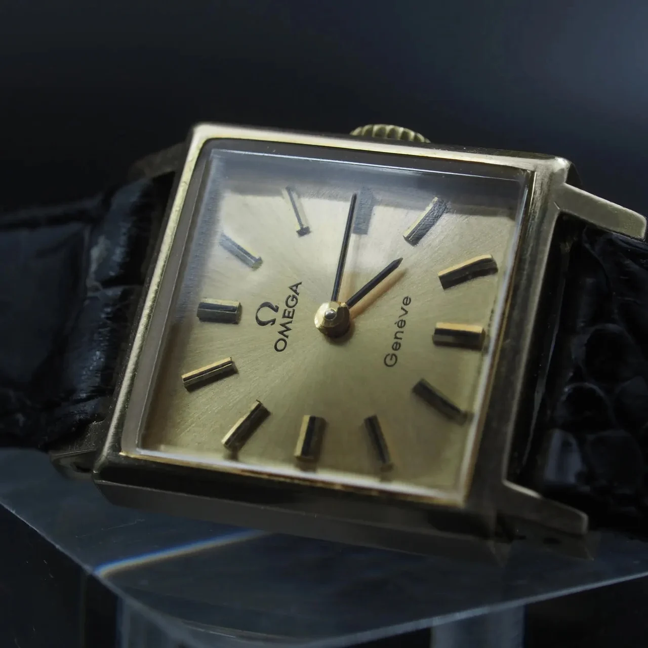 OMEGA Geneve, Ref. 511.0452, Cal. 1070, Men’s Dress Vintage Watch Geneve, Ref. 511.0452, Cal. 1070, Men’s Dress Vintage Watch, 24 mm kol saati