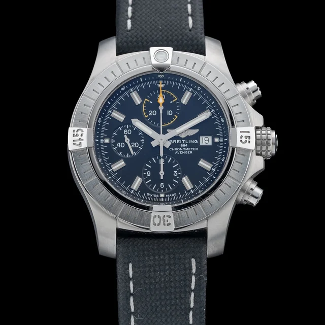 Breitling Avenger Chronograph 45 A13317 210009N41741 kol saati