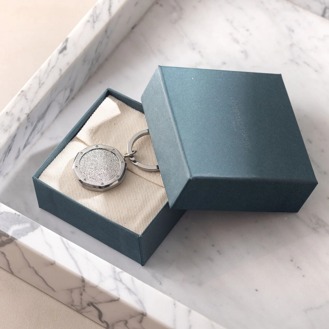 Audemars Piguet MRG-10035 30 mm kol saati