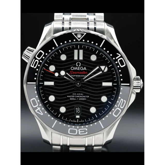 OMEGA Seamaster Diver 300M Co-Axial Master Chronometer Black Dial on Bracelet 210.30.42.20