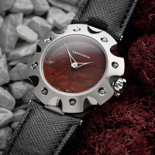 Sarpaneva Supernova Red Jasper supernova-red-jasper kol saati