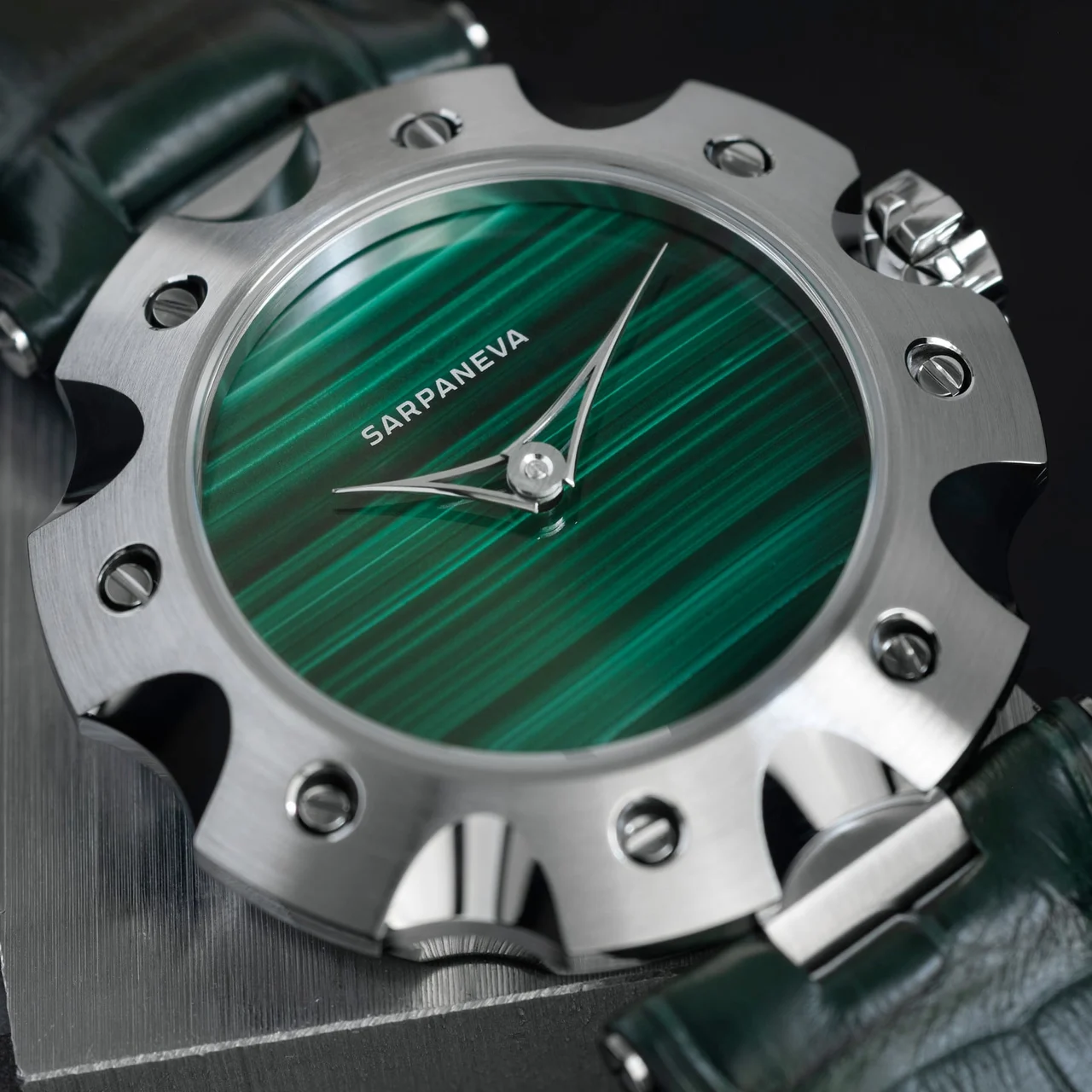 Sarpaneva Supernova Malachite supernova-malachite kol saati
