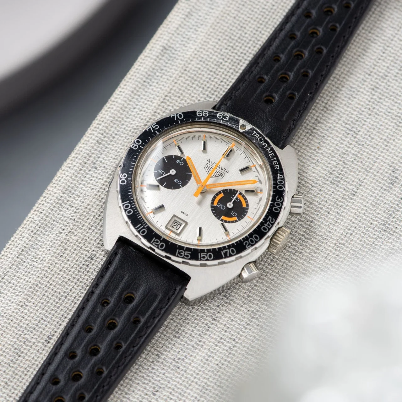 Heuer Autavia W-923 40 mm kol saati