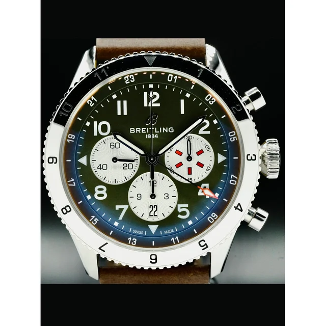 Breitling Super Avi B04 Chronograph GMT 46 210000040189 kol saati