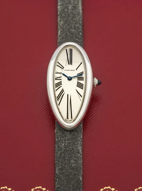 Cartier Baignoire Allongee 2604 kol saati
