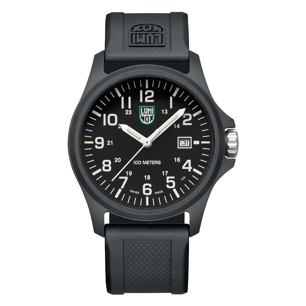 Luminox CARBONOX™ Black and White 43mm #X2.2401 43 mm kol saati
