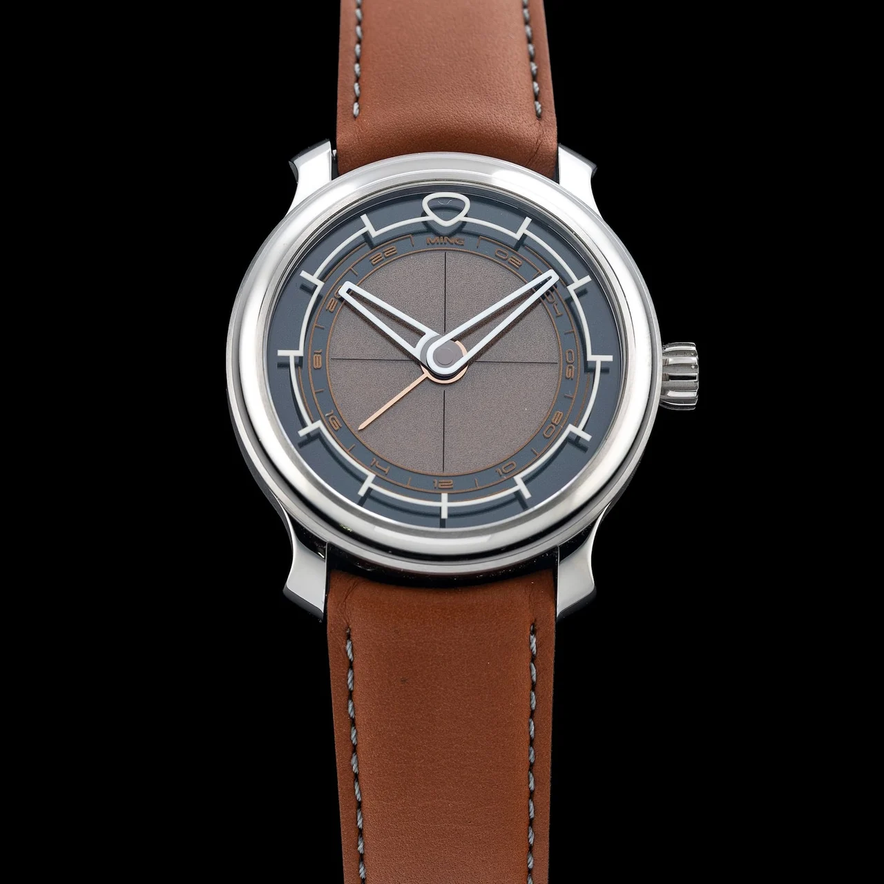 Ming Gmt 210009N30165 kol saati