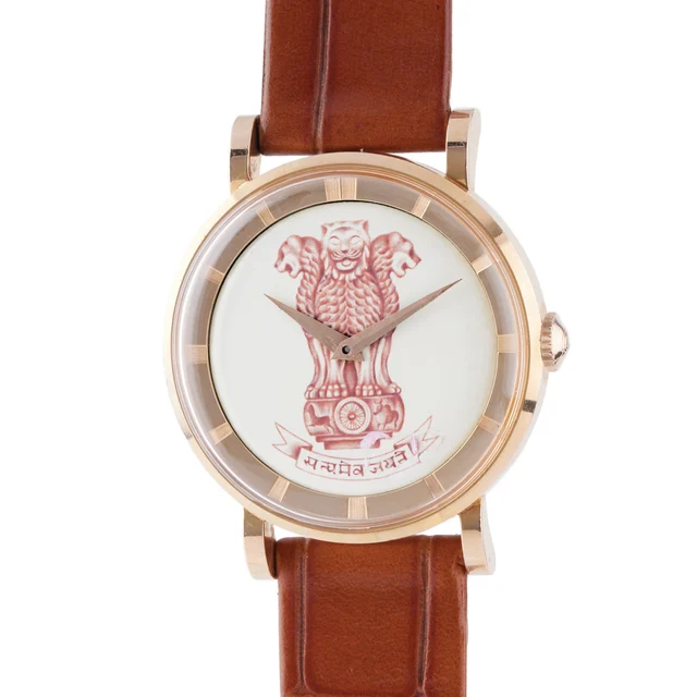 Universal UNIVERSAL REF. 112310 1A, ENAMEL DIAL SHOWING STATE EMBLEM OFINDIA, 18K YELLOW G
