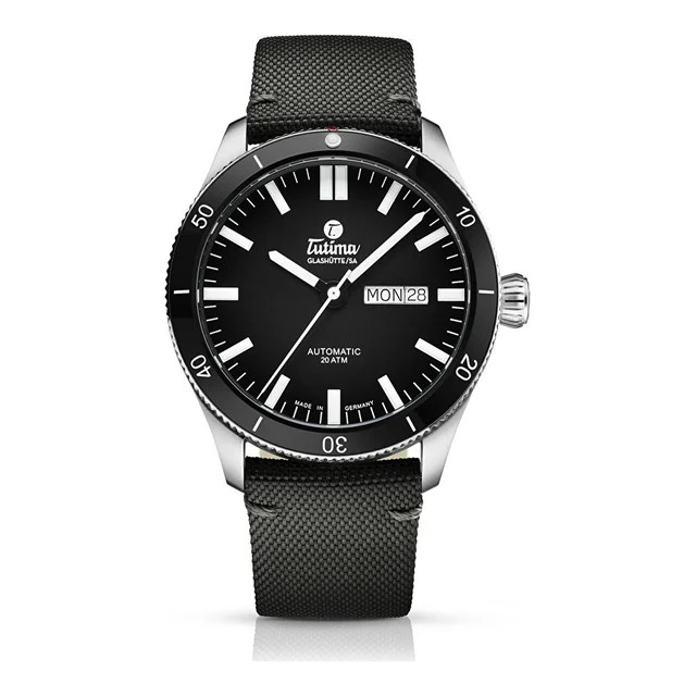 TUTIMA Grand Flieger Airport 6107-05 kol saati