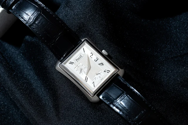 Piaget Emperador 40991757 kol saati