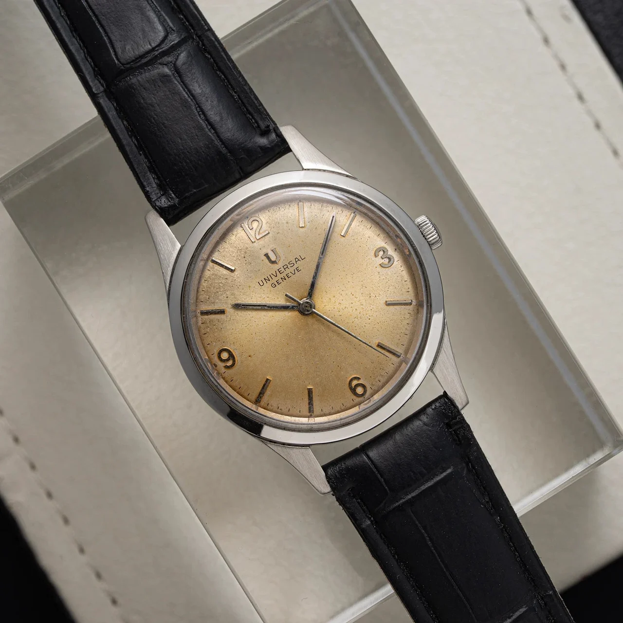 Universal Geneve, Cal. 1106, Men’s, 1966 33 mm kol saati