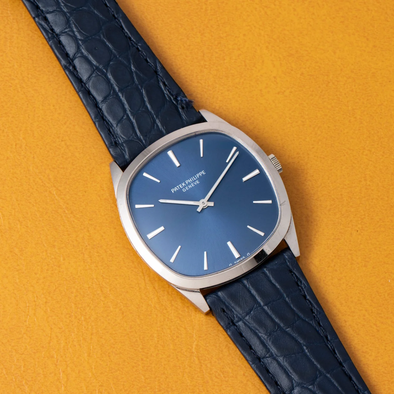 Patek Philippe Golden Ellipse 40930670 33 mm kol saati