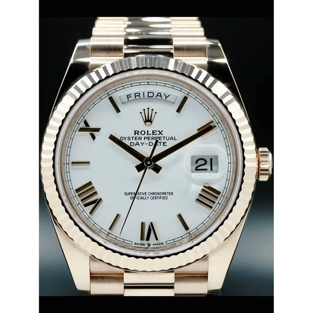 Rolex Oyster Perpetual Day-Date 40 Everose Gold 228235 210000028486 kol saati